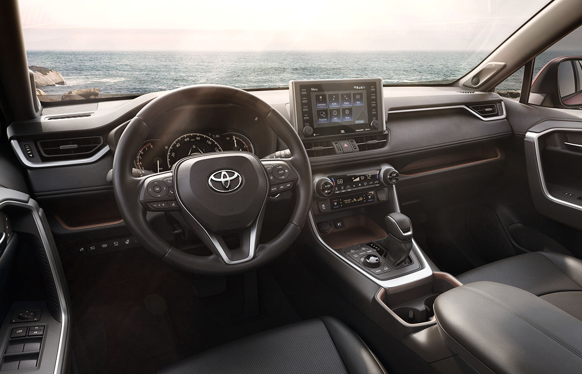 2019_Toyota_RAV4_005